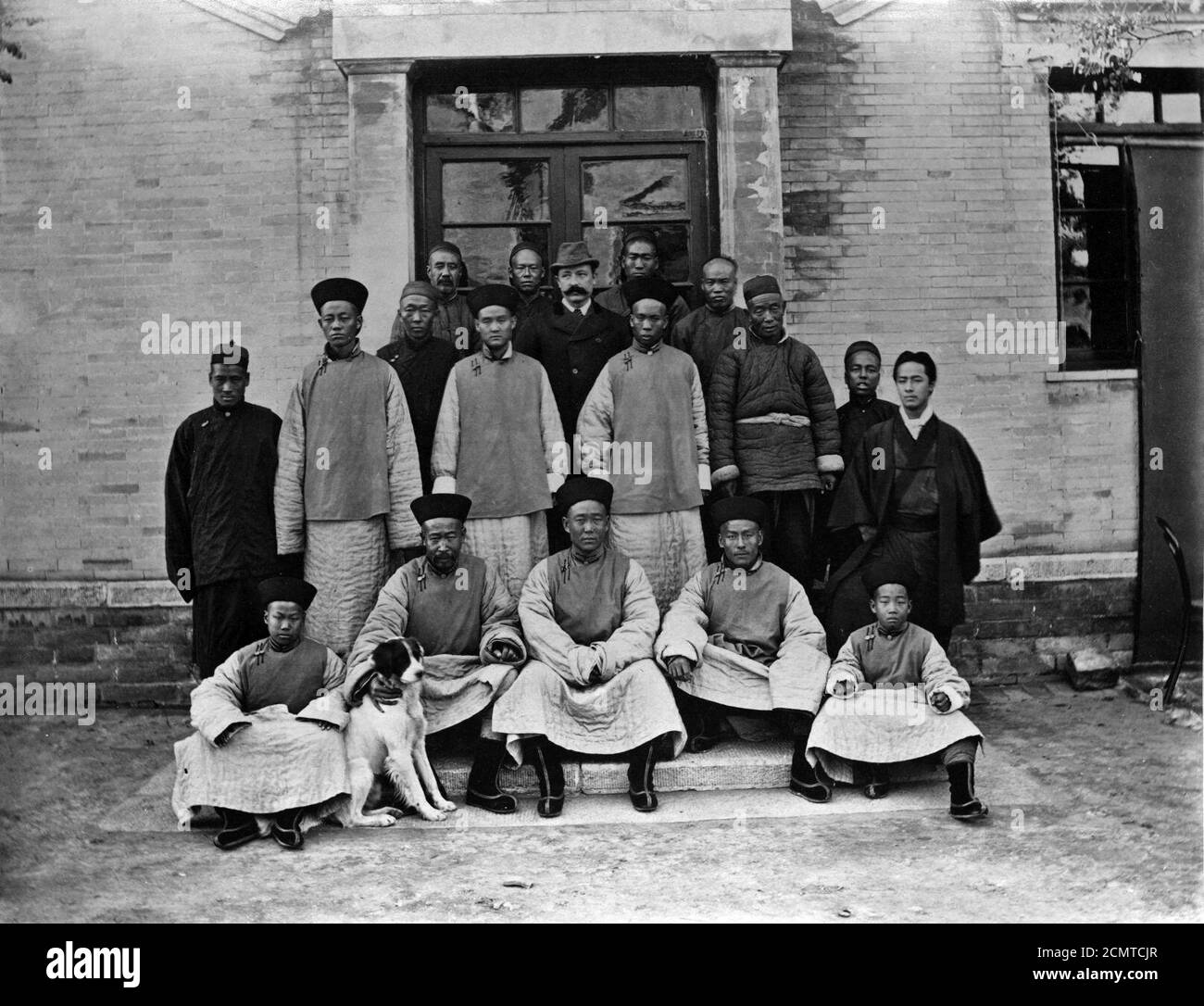 Juan Federico Elmore und chinesische Offiziere. Stockfoto