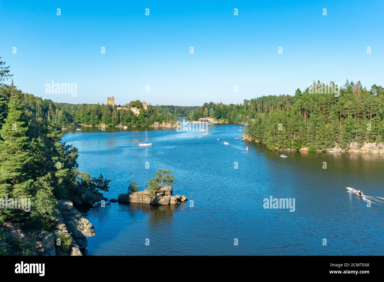 Ottensteinsee im Waldviertel, Niederösterreich. Berühmter Ort und Erholungsgebiet im Sommer. Stockfoto
