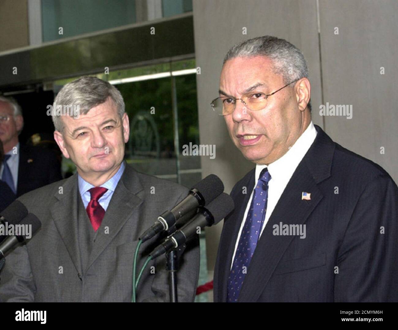 Joschka Fischer und Colin Powell 2002-04-29. Stockfoto