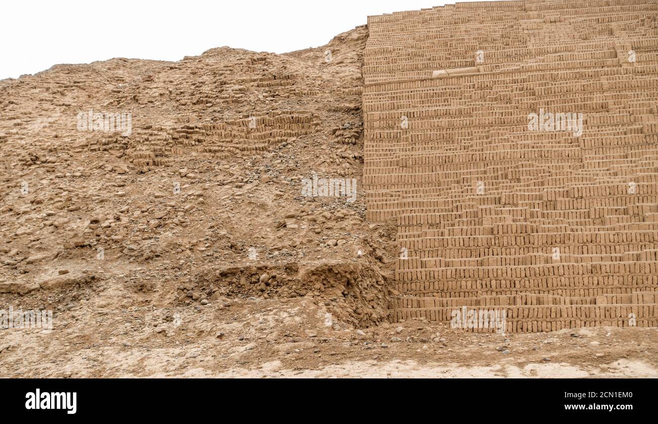 Huaca Pucllana Rekonstruktion der Lehm- und lehmpyramide, Miraflores, Lima, Peru Stockfoto
