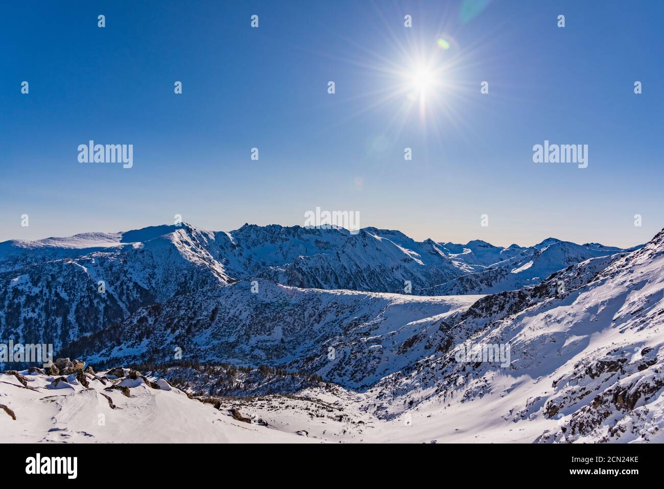 schneebedeckte Berge Stockfoto