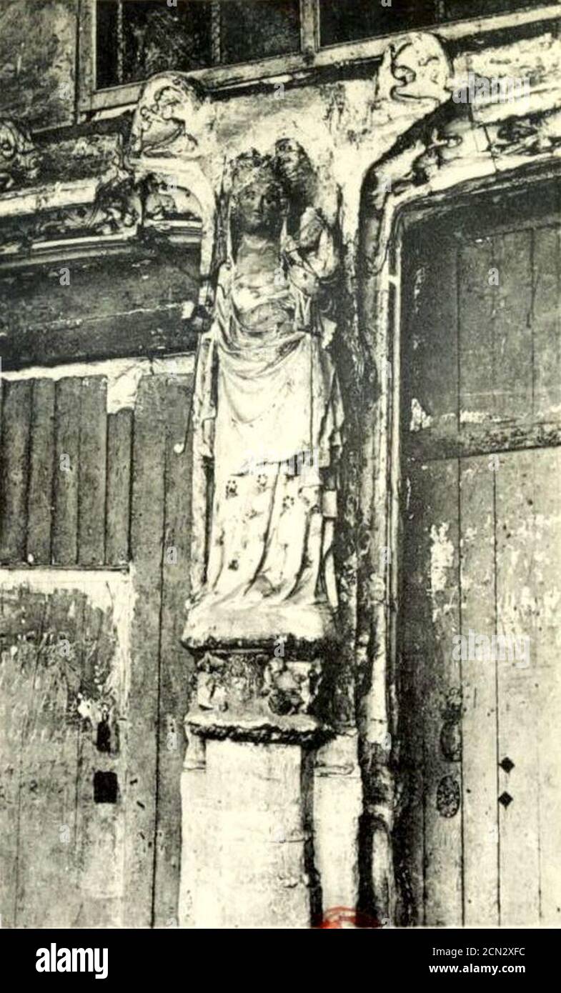 Jouy-le-Moutier (95), église de la Nativité de la Sainte-Vierge, Vierge à l'enfant à l'ois. Stockfoto