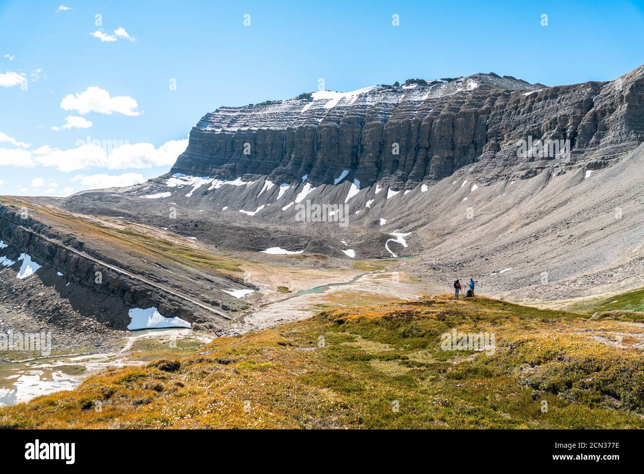 Wandern in der Nähe von Mount Wilson Rockwall und Mount Wilson Peak in der Nähe Banff Stockfoto