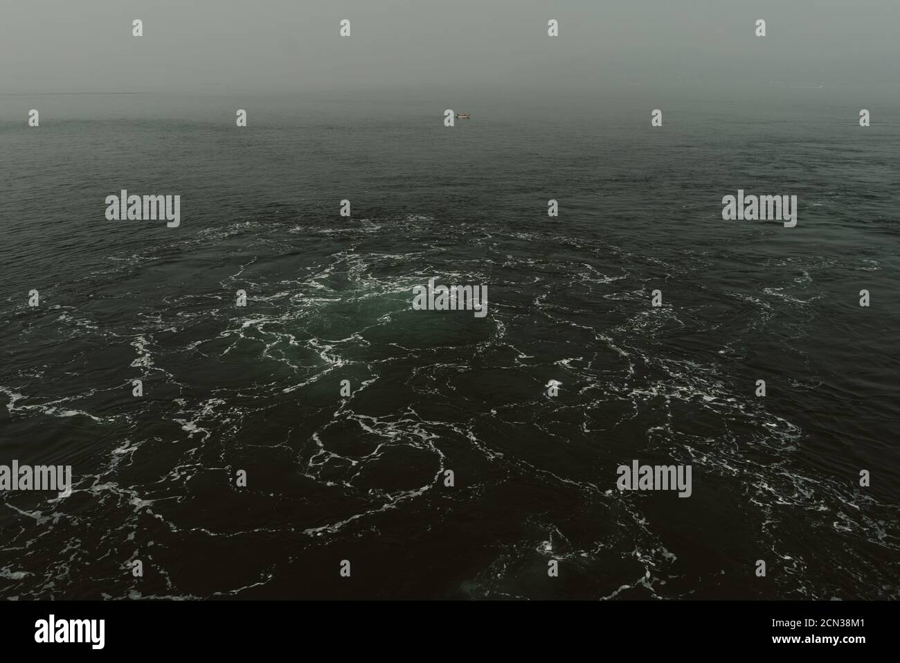 Fernansicht eines Fischerbootes auf Puget Sound Stockfoto