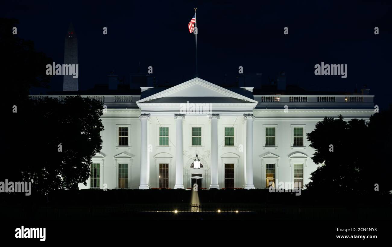 Das Weiße Haus in Washington DC bei Nacht Stockfoto