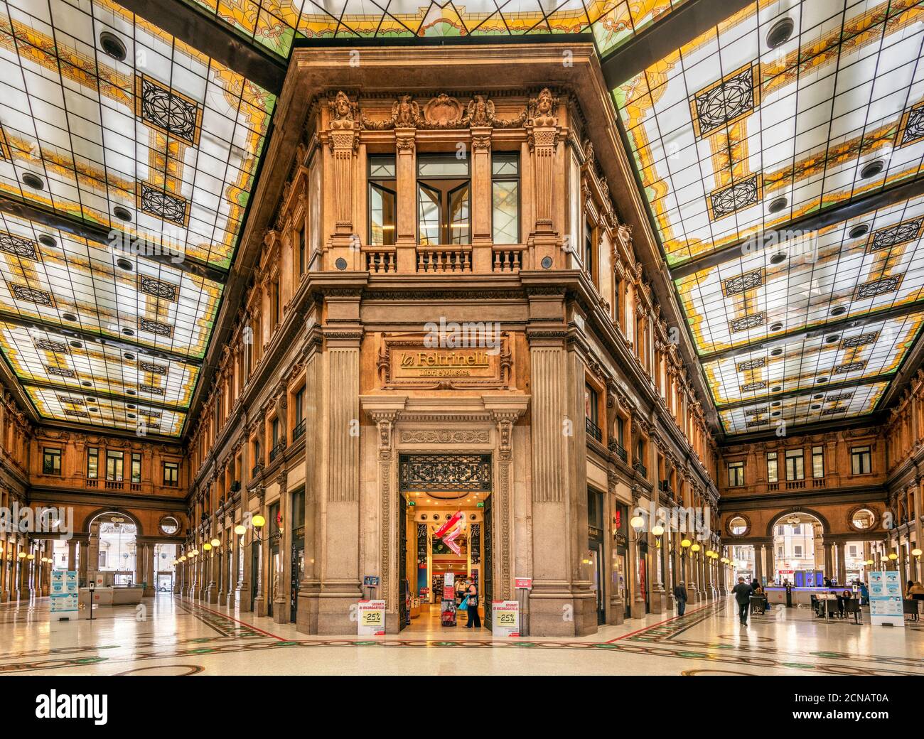 Galleria Alberto Sordi Einkaufspassage, Rom, Latium, Italien Stockfoto