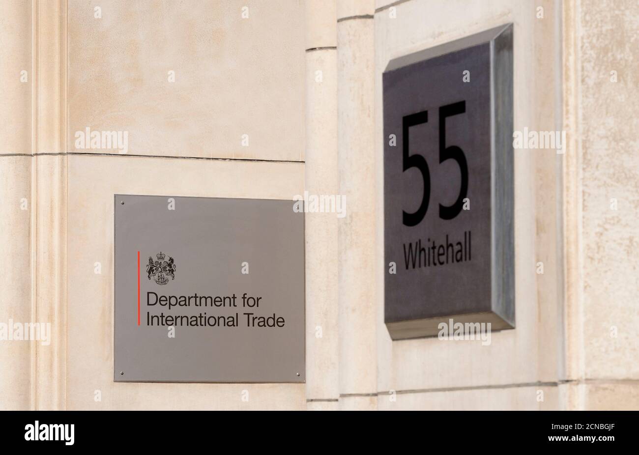 London, England, Großbritannien. Abteilung für internationalen Handel bei 55 Whitehall Stockfoto