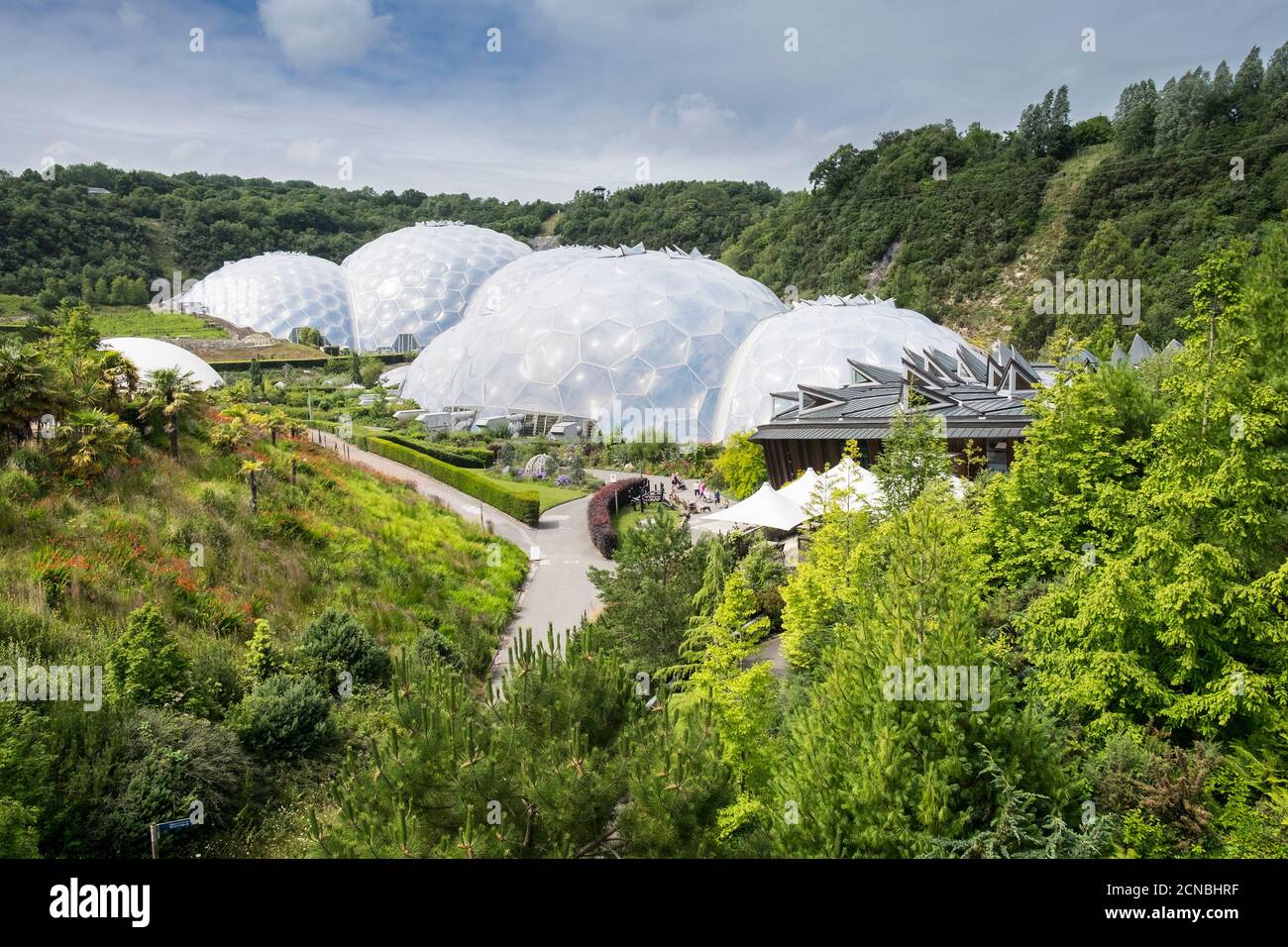 Die geodätischen Biom-Kuppeln im Eden Project in Cornwall. Stockfoto