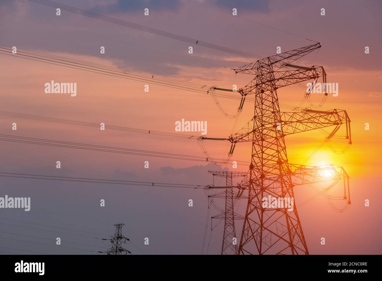 Power Tower bei Sonnenuntergang Stockfoto