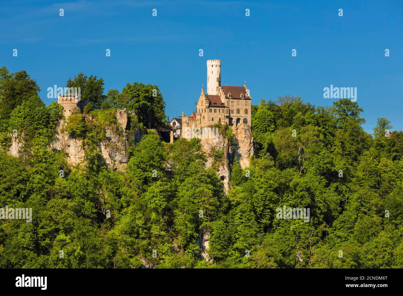 Schloss Lichtenstein, bei Reutlingen, Schwäbische Alb, Baden-Württemberg, Deutschland, Europa Stockfoto