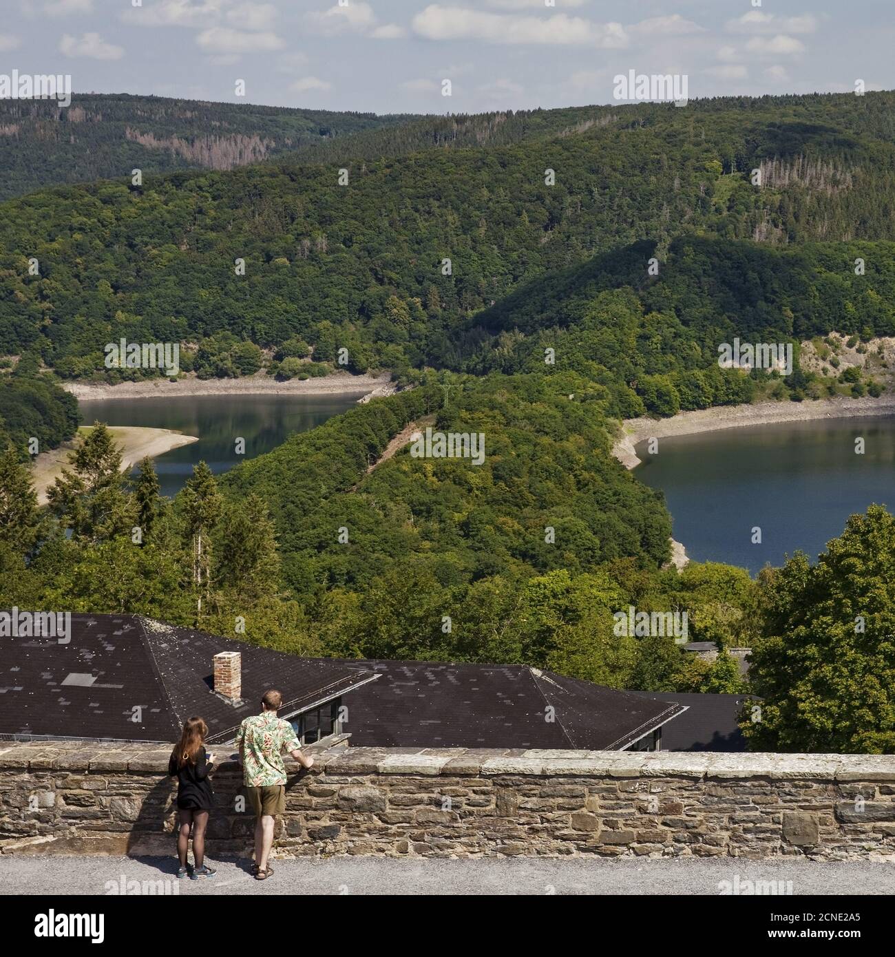Ehemalige NS-Ordensburg Vogelsang mit Blick auf den Urftstausee, Schleiden, Deutschland, Europa Stockfoto