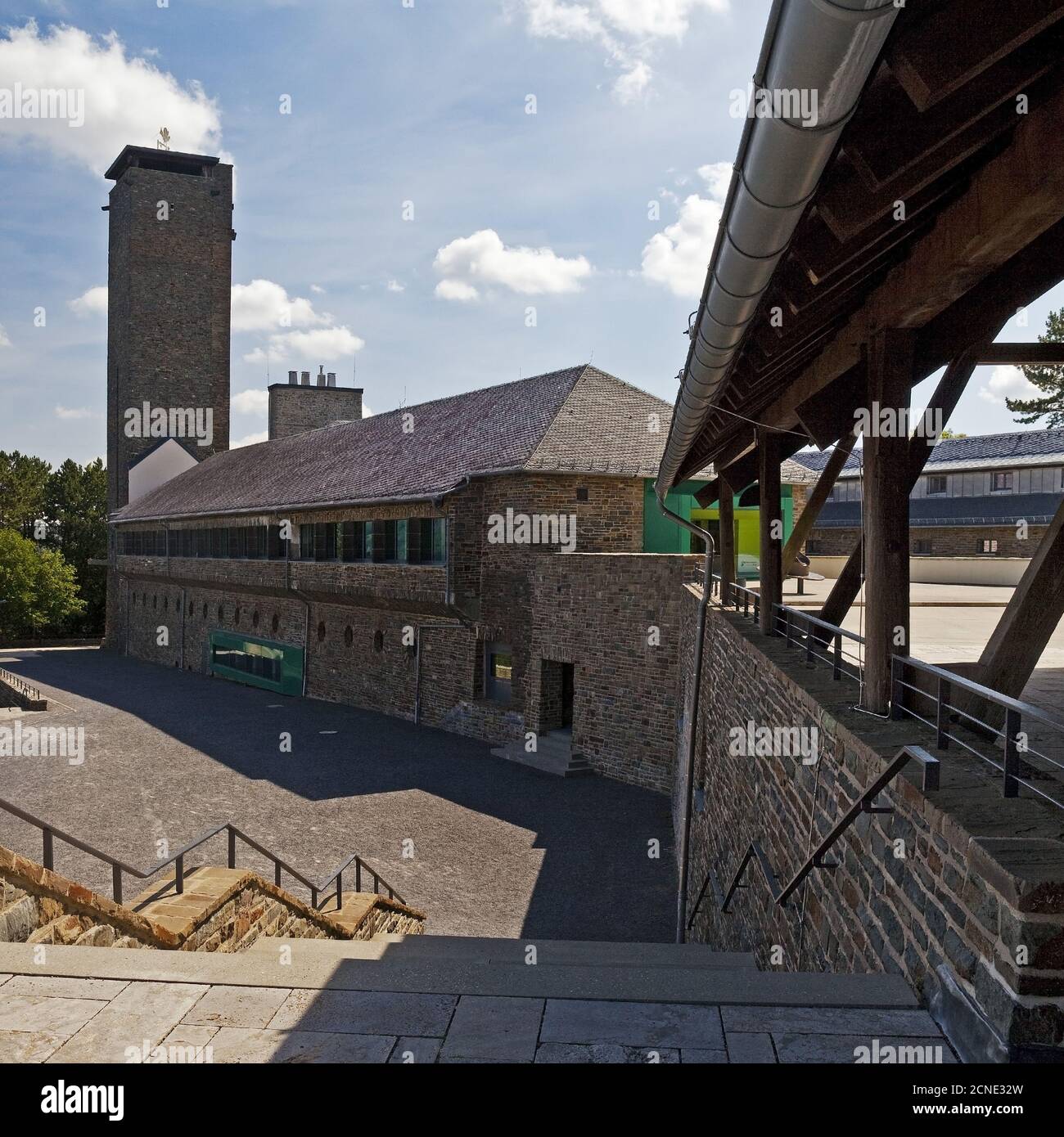 Ehemalige NS-Ordensburg Vogelsang, Innenhof mit Turm, Schleiden, Deutschland, Europa Stockfoto