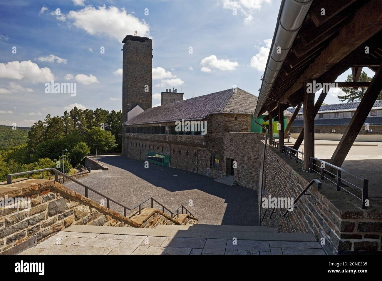 Ehemalige NS-Ordensburg Vogelsang, Innenhof mit Turm, Schleiden, Deutschland, Europa Stockfoto