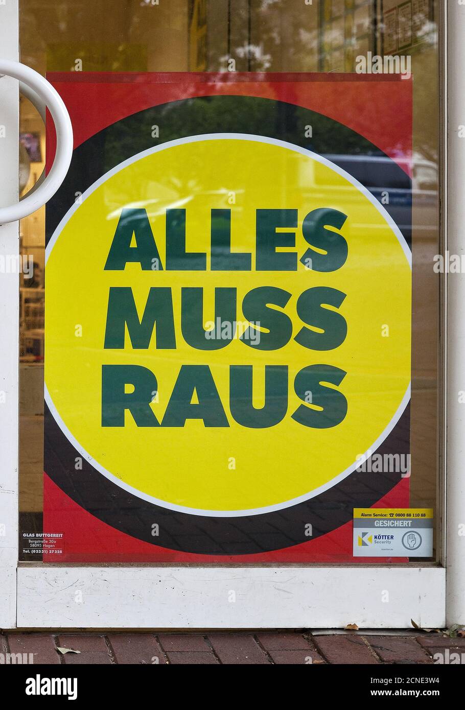 Eingang zum Laden, Plakat alles muss gehen, Witten, Deutschland, Europa Stockfoto