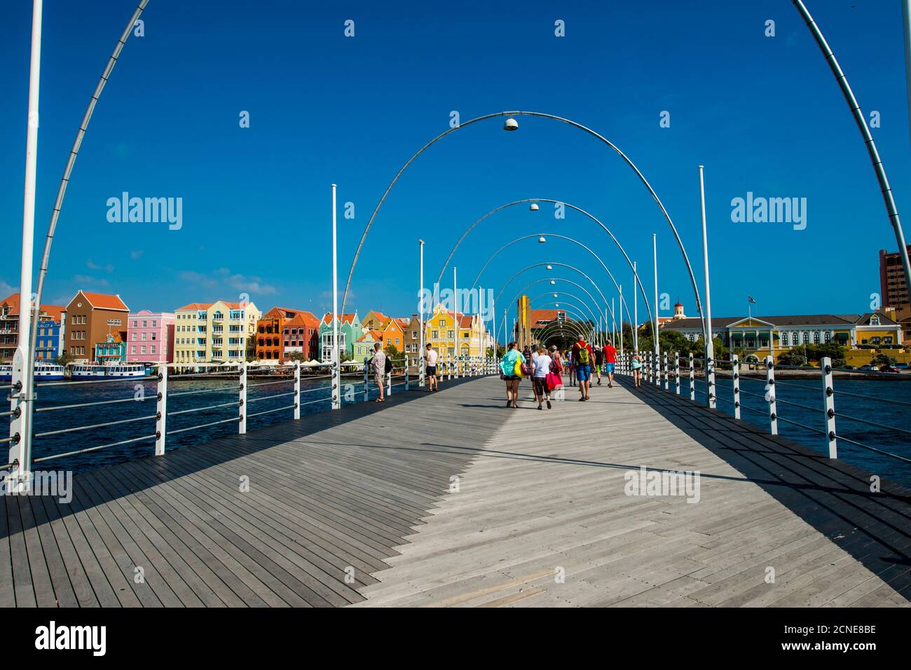 Königin Wilhelmina Brücke, Willemstad, Curacao, ABC-Inseln, Niederländische Antillen, Karibik, Mittelamerika Stockfoto