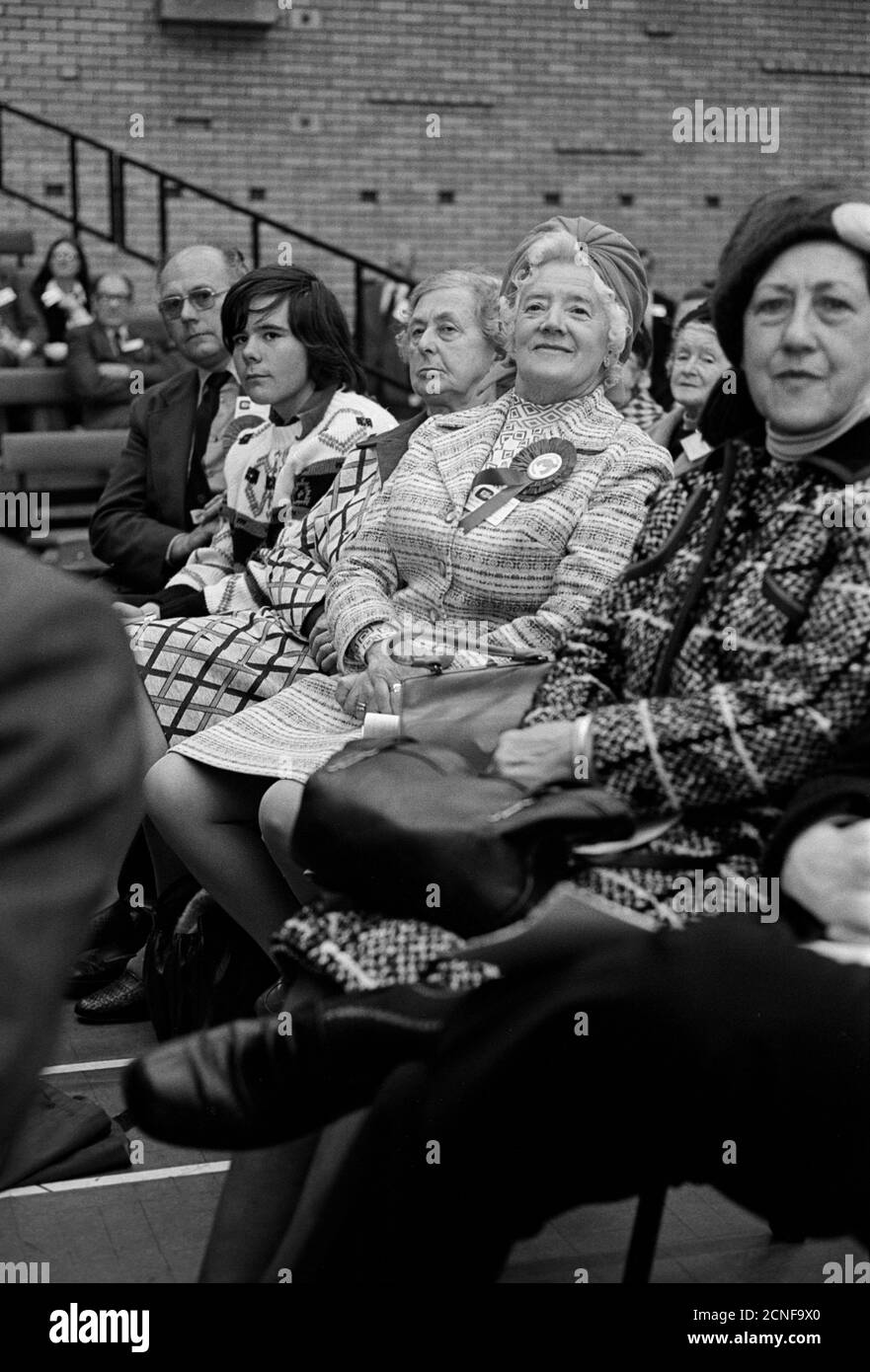 Margaret Thatcher beim Vortrag auf der Konferenz der Walisischen Konservativen Partei, Ebbw Vale, 1977 Stockfoto