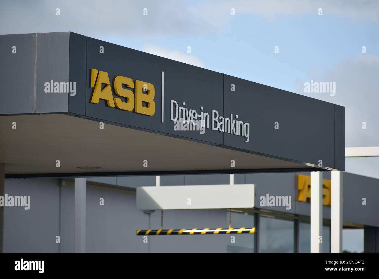 AUCKLAND, NEUSEELAND - 26. Apr 2019: Auckland / Neuseeland - 26 2019. April: ASB Bank Drive-in Banking im Botany Town Center Stockfoto