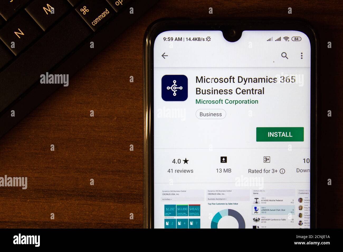 Ivanovsk, Russland - 07. Juli 2019: Microsoft Dynamics 365 Business Central App auf dem Display des Smartphones oder Tablets Stockfoto