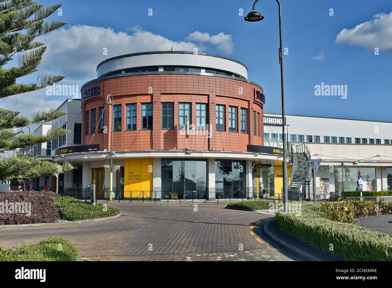 AUCKLAND, NEUSEELAND - 19. Apr 2019: Auckland / Neuseeland - 19 2019. April: Blick auf das ASB Bank Gebäude im Botany Town Center Stockfoto