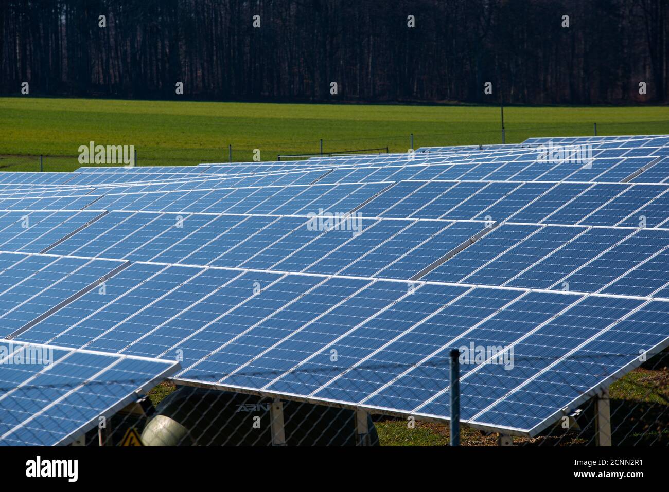 Solarfeld in Bollstadt, Bayern, Deutschland Stockfoto