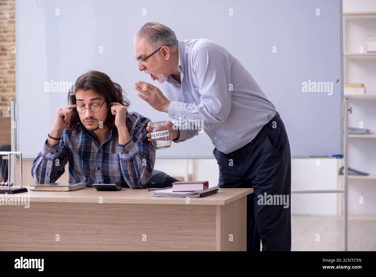 Zwei Mitarbeiter im Rentenkonzept Stockfoto