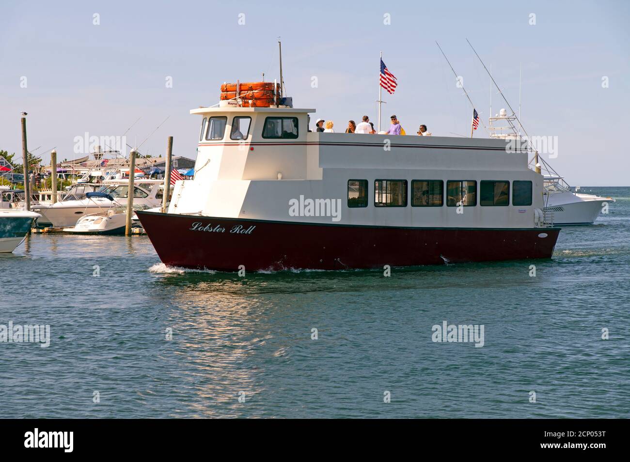 The 'Lobster Roll' eine Bootstour mit Mittag- und Abendessen von Sesuit Harbour, Dennis, Massachusetts, USA Stockfoto