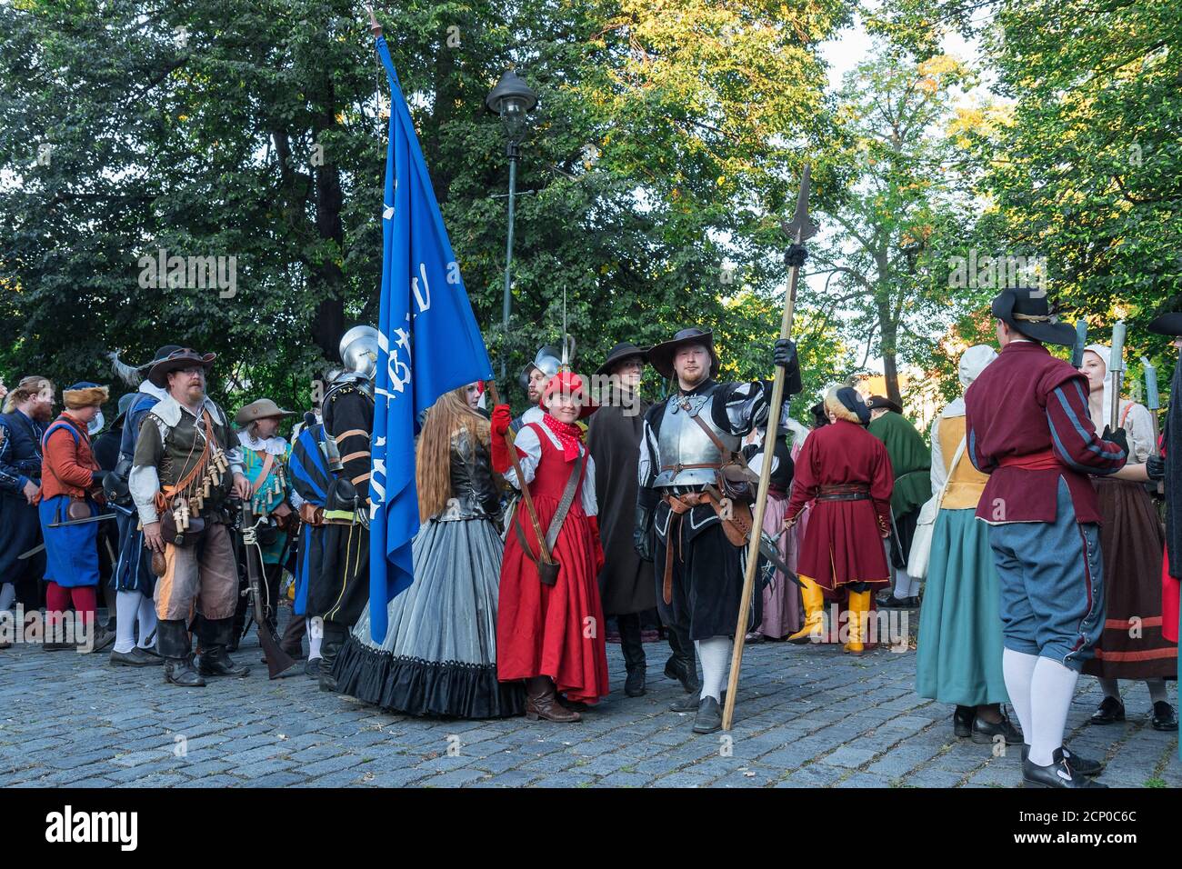 PRAG - 18. September: Prozession der historischen Reenaktoren am Vorabend der Schlacht von Bila Hora, vor 400 Jahren am Pisecka Tor am 18. September, Stockfoto