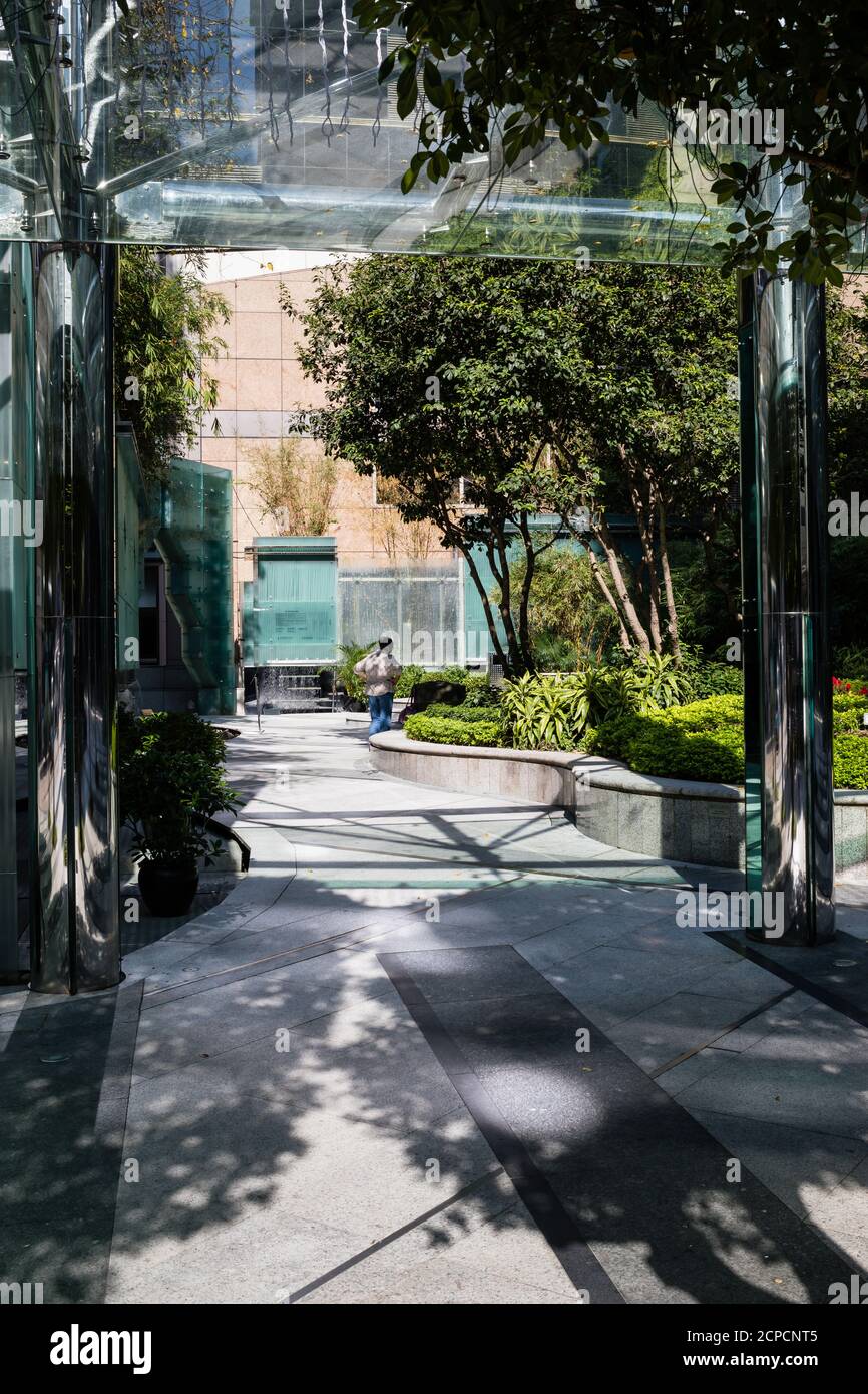 Garten des Bürokomplexes Central Building Stockfoto