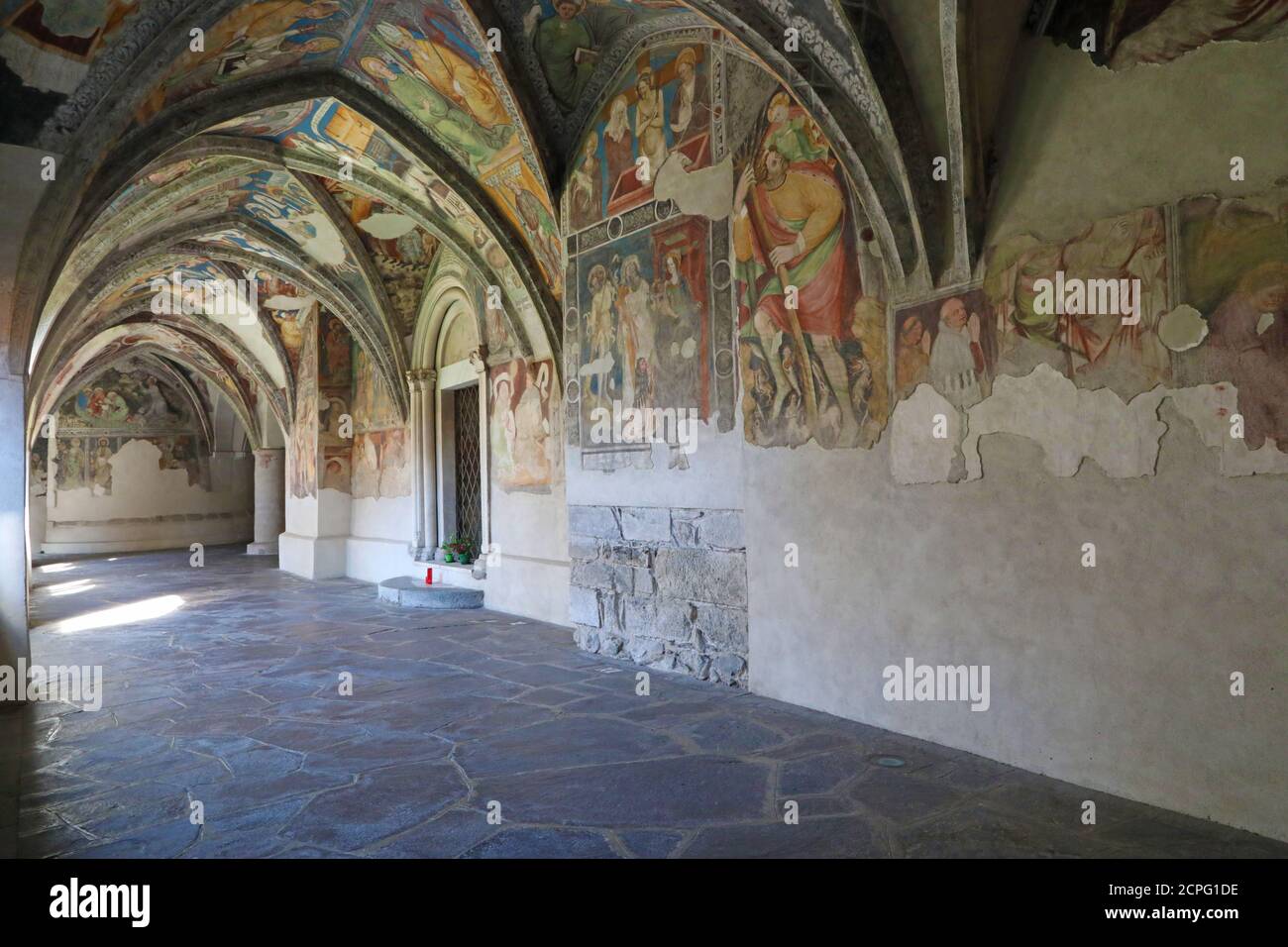 Portikus mit antiken Fresken in Brixen, Italien Stockfoto