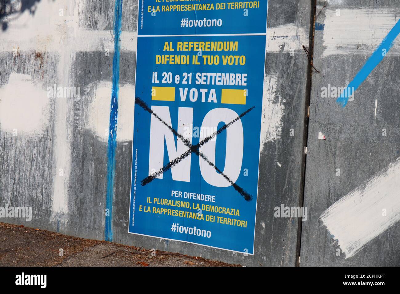 Wandplakate Fur Das Italienische Costitutional Referendum Vom 20 Bis 21 September 2020 Zur Reduzierung Der Zahl Der Parlamentarier Stockfotografie Alamy