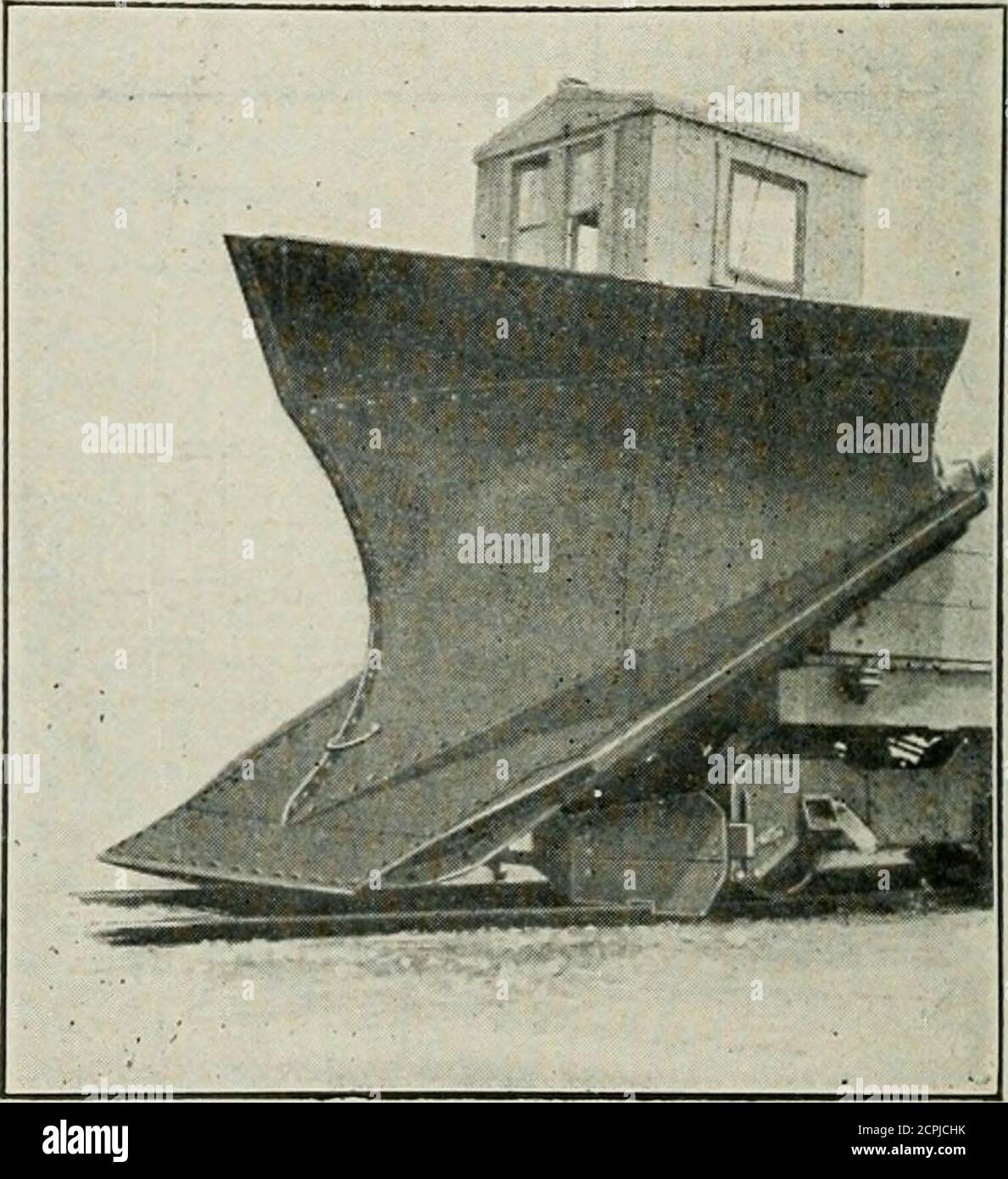 . Amtsverfahren . Ray Snow Flansch auf Standard Lokomotive. Schreiben Sie für unseren CompleteCatalog. PREISE AUF ANFRAGE The Q. & C. Go, 90 West St. Peoples Gas BuildingNew YORK. CHICAGO Wir entwerfen und bauen Schneeflossen und Pflüge für alle Arten von Service. Lassen Sie uns Ihnen helfen, Ihre Schneeverwehung für die kommende Saison wieder zu verführen. Schätzungen und Auslosungen gerne eingerichtet. SUYDAMS SCHUTZLACKE für MM Cars Stockfoto