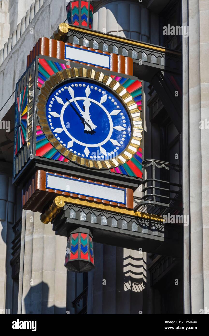 England, London, City of London, Fleet Street, Daily Telegraph Building, Art Deco Clock Stockfoto