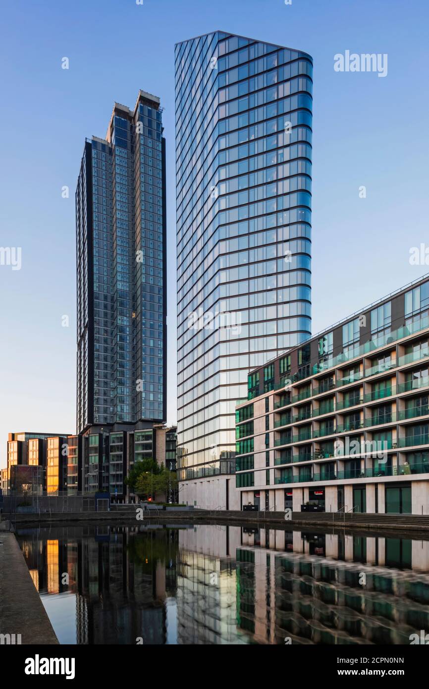 England, London, Islington, City Road Basin und Chronicle Tower Development Stockfoto