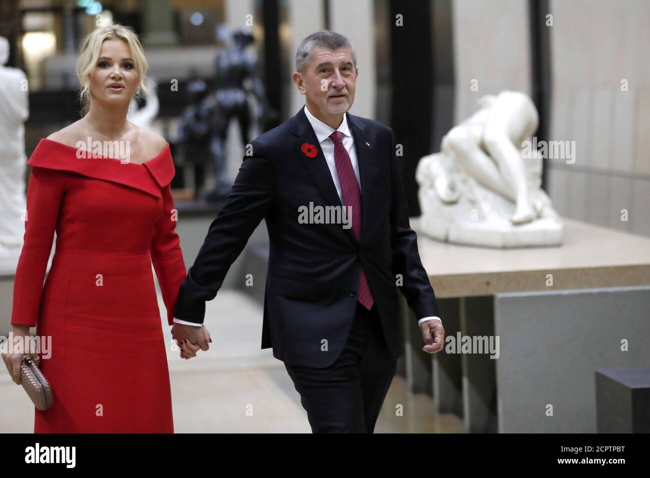 Der Tschechische Premierminister Andrej Babis Und Seine Frau Monika Babisova Kommen Zum Offiziellen Abendessen Im Orsay Museum Im Rahmen Der Gedenkfeier Zum Waffenstillstandstag 100 Jahre Nach Dem Ende Des Ersten Weltkriegs In Paris