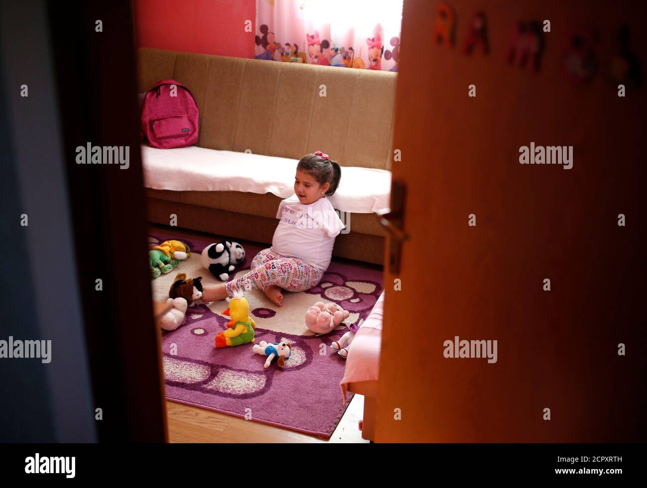 Ohne hände geboren -Fotos und -Bildmaterial in hoher Auflösung – Alamy