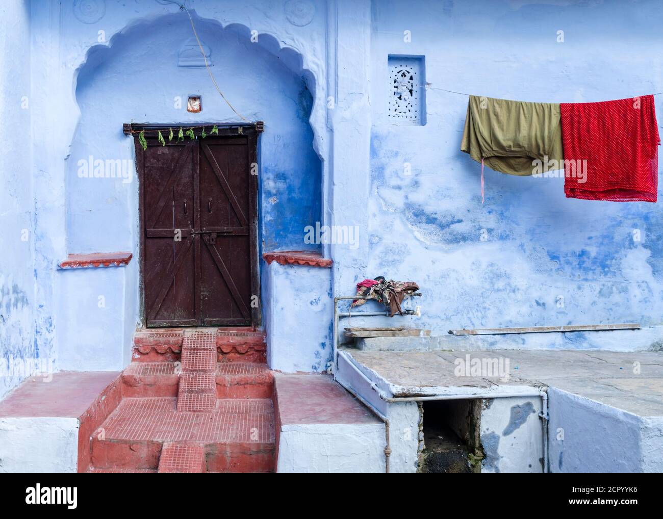 Blau bemaltes Haus in Bundi, Indien Stockfoto