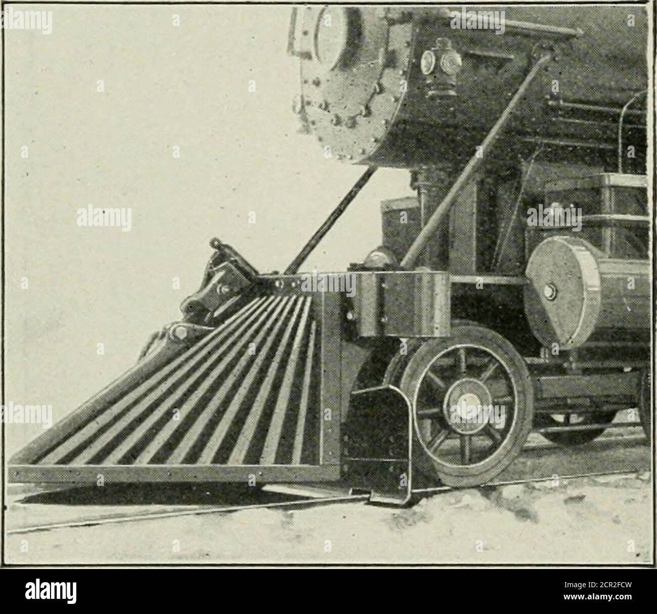 . Amtsverfahren . Ray Snow Danger gilt für SHAY Locomotive. Wir entwerfen und bauen Schneeflossen und Pflüge für alle Arten von Service. Lassen Sie uns Ihnen helfen, Ihre Schneeverwehung für die kommende Saison wieder zu verführen. Schätzungen und Auslosungen gerne eingerichtet* Ray Snow Flanger angewendet auf Standard Locomotive. Schreiben Sie für unseren CompleteCatalog. PREISE AUF ANFRAGE The Q. & C. Go, 90 West St. Peoples Gas BuildingNew YORK. CHICAGO. Stockfoto
