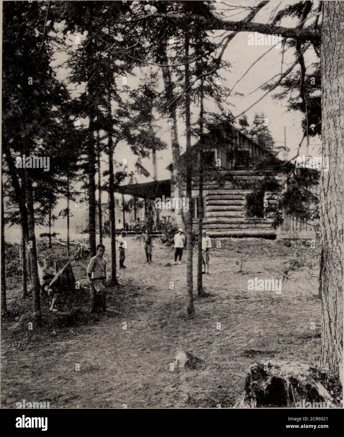 . Die Spielplätze Kanadas; eine kurze Abhandlung über Touristen-, Angel- und Jagdgebiete, die von der Grand Trunk Railway System erreicht werden. E attraktivste Gebiete für das Leben in der untram-gemähten Wildnis und wo es noch eine herrliche Wildnis vonLand und Wasserlandschaften, Wälder, Berge und Flüsse, Seen und Bäche, Die mit den meisten Fische wimmeln, und deren forestsabound mit zahlreichen Arten von großen Spiel-und Wildvögeln. Unter den wichtigsten Bezirken, die den Liebhaber von Out-of-Doors ansprechen, hat Ontario die attraktivsten, und mehrere beliebte Orte in dieser Provinz werden immer besser Stockfoto