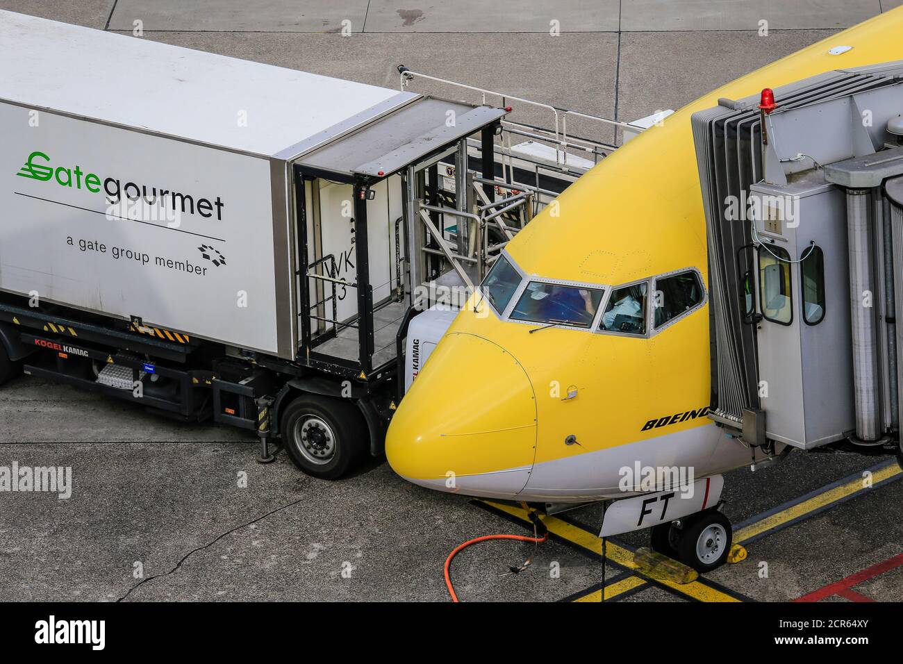 Catering Gate Gourmet, Flugzeug am Gate, DüsseldorfInternational