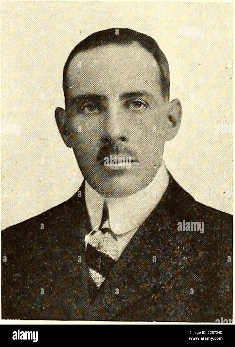 . Elektrische Eisenbahn Zeitschrift . r. Sullivan bei Tacoma verlässt Mahoning & Shenango System als General Manager für die Stone & Webster Liegenschaften Richard T. Sullivan, General Manager der Mahoning & Shenango Railway & Light Company, Youngstown, Ohio, hat erneut eine Position bei Stone & Webster als General Manager der eigenen Liegenschaften bei Tacoma, Wash. Mr. Sullivanfolgt Louis H. Bean, zurückgetreten. Das System, für das Herr Sullivan verantwortlich sein wird, umfasst die Puget Sound Elec-tric Railway, die Tacoma Railway & Power Company, die Pacific Traction Com-pany und den Tacoma Distrikt des Pu Stockfoto