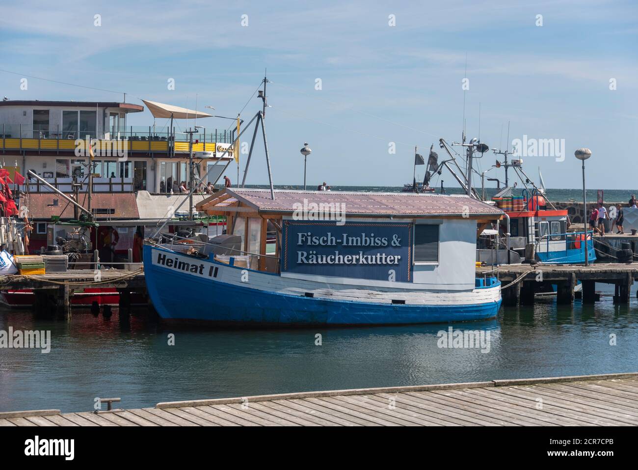 Deutschland, Mecklenburg-Vorpommern, Sassnitz, Angelschneider, Heimat II, Imbiss für frischen Fisch und geräucherten Fisch Stockfoto