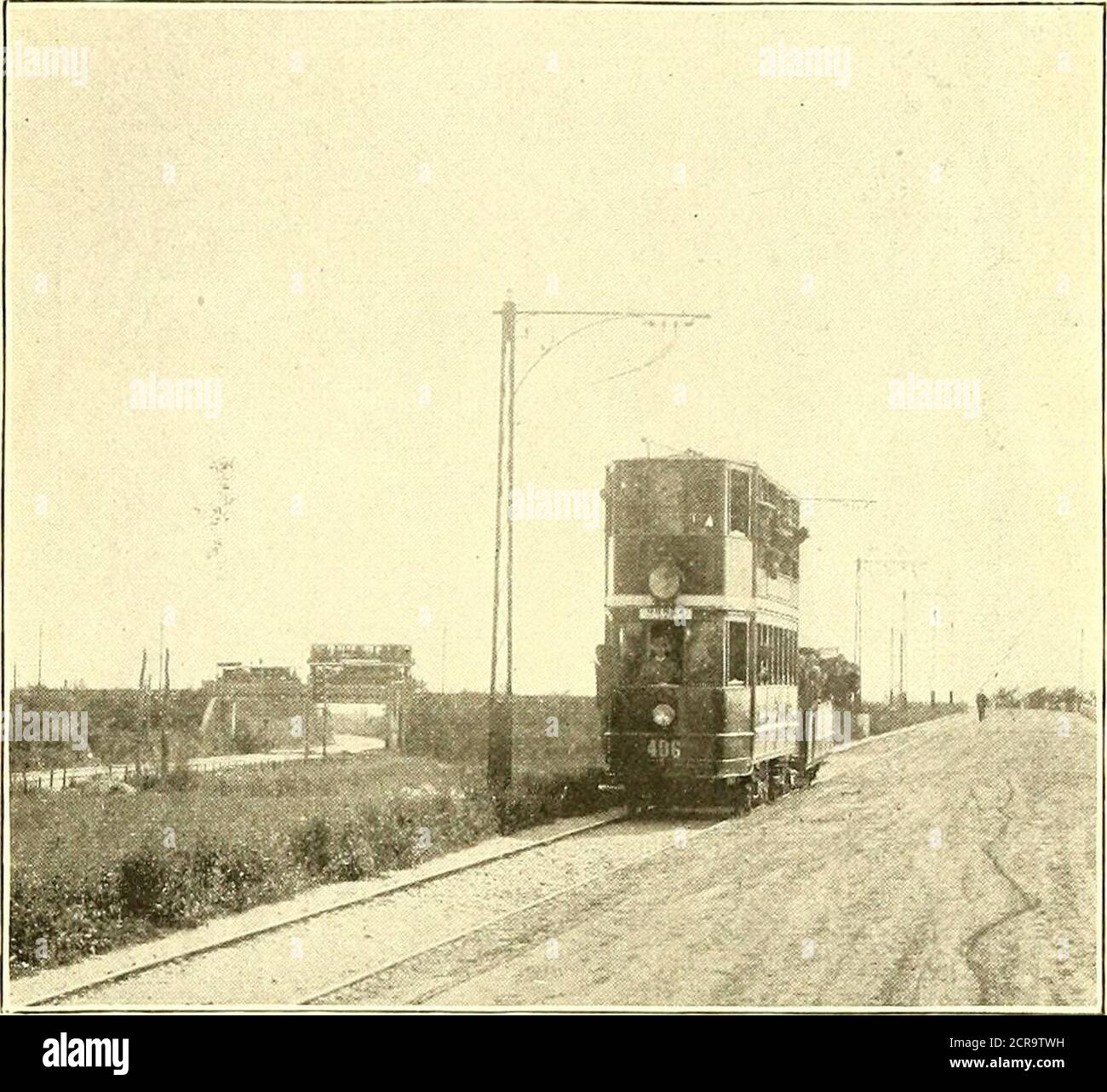 . Die Straßenbahn Zeitschrift . ABB. I.- UMRICHTERSTATION UND HAUPT-DISTRIBUTINGPOINT FÜR STROM ON LINE wurde früher von Pferden betrieben und musste für den Verkehr mit einer Dampfzugbahn und zwei Dampftram- Stockfoto