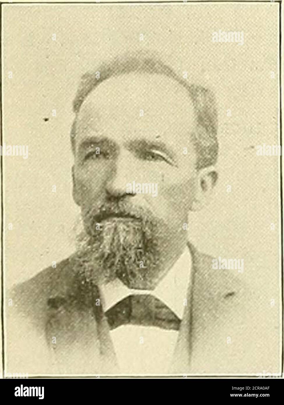 . Elektrische Eisenbahn gazette . dh im Alter von 15 Jahren. Von diesem Gebäude zur Achten Avenue Road in New York, dann zur Harlem Road als Sektionsmaster, dann in gleicher Funktion auf der New Haven und NewLondon Road, Dann zur City Line der Harlemroad als Roadmaster und dann 13 Jahre lang war er Straßenmeister der Achten Avenue Road in NewYork. Nach seiner Tätigkeit in dieser Position baute Herr Craig Be-gan unter anderem die Staten Island Horse Road, die Flall River Street Railway, die New Bedford Streetrailway, die City Island Horse Railway und die City Railway of Trenton, N. J., Stockfoto
