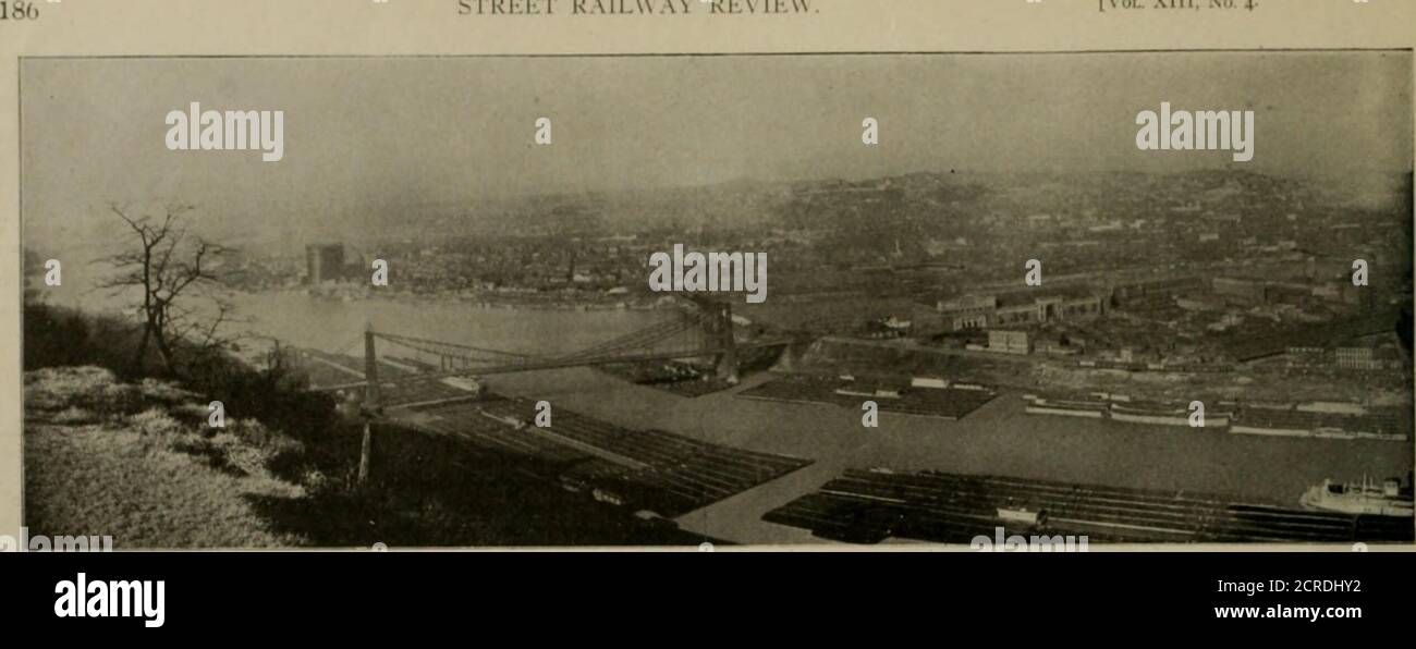 . Die Straßenbahnüberprüfung . rt-Bahn: Illuminating Gas. Diese Philadelphia Co. Besitzt den gesamten Bestand der Consolidated Gas Co., die wiederum den gesamten Bestand der Allegheny Illuminating Co. Besitzt (diese Gesellschaft hat ausschließliches Recht, in Allegheny); Besitzt eine Kontrollbeteiligung an der South Sirle Gas liu- Pittsburg l CN., die alle elektrischen Eisenbahnin .Mleghcny County betreibt. Die Beziehungen der Pittsburg Railways Co. Zu ihren Tochtergesellschaften sind in der tabellarischen Erklärung auf Seite 189 dargestellt. Die Franchises für alle Eisenbahnlinien Bogen ewiglich. FINANZEN. Aufzählung des autho Stockfoto