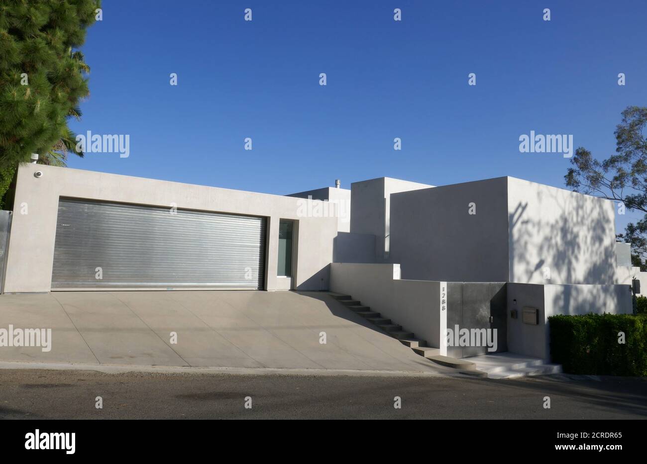 Los Angeles, Kalifornien, USA 19. September 2020 EIN Überblick über das ehemalige Zuhause von Regisseur Tony Scott am 1288 Angelo Drive am 19. September 2020 in Los Angeles, Kalifornien, USA. Foto von Barry King/Alamy Stockfoto Stockfoto