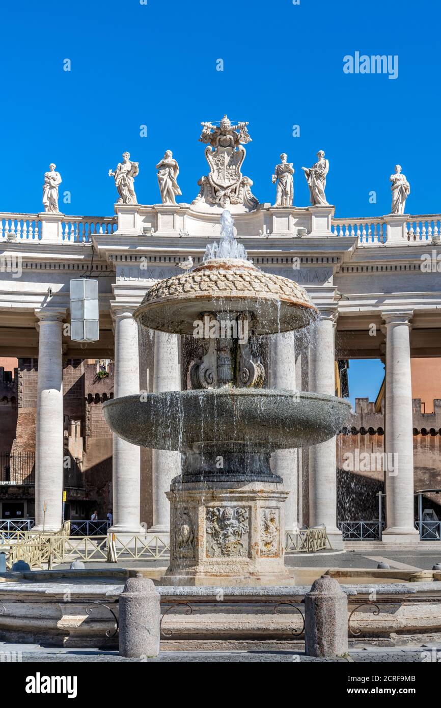 Brunnen, Petersplatz, Vatikanstadt Stockfoto