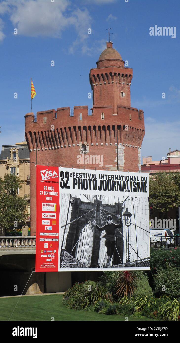 Visa pour l'Image, das Beste aus dem Weltfotojournalismus, das an interessanten und historischen Orten in Perpignan zu sehen ist, 2020 ist die 32. Ausstellung. Stockfoto