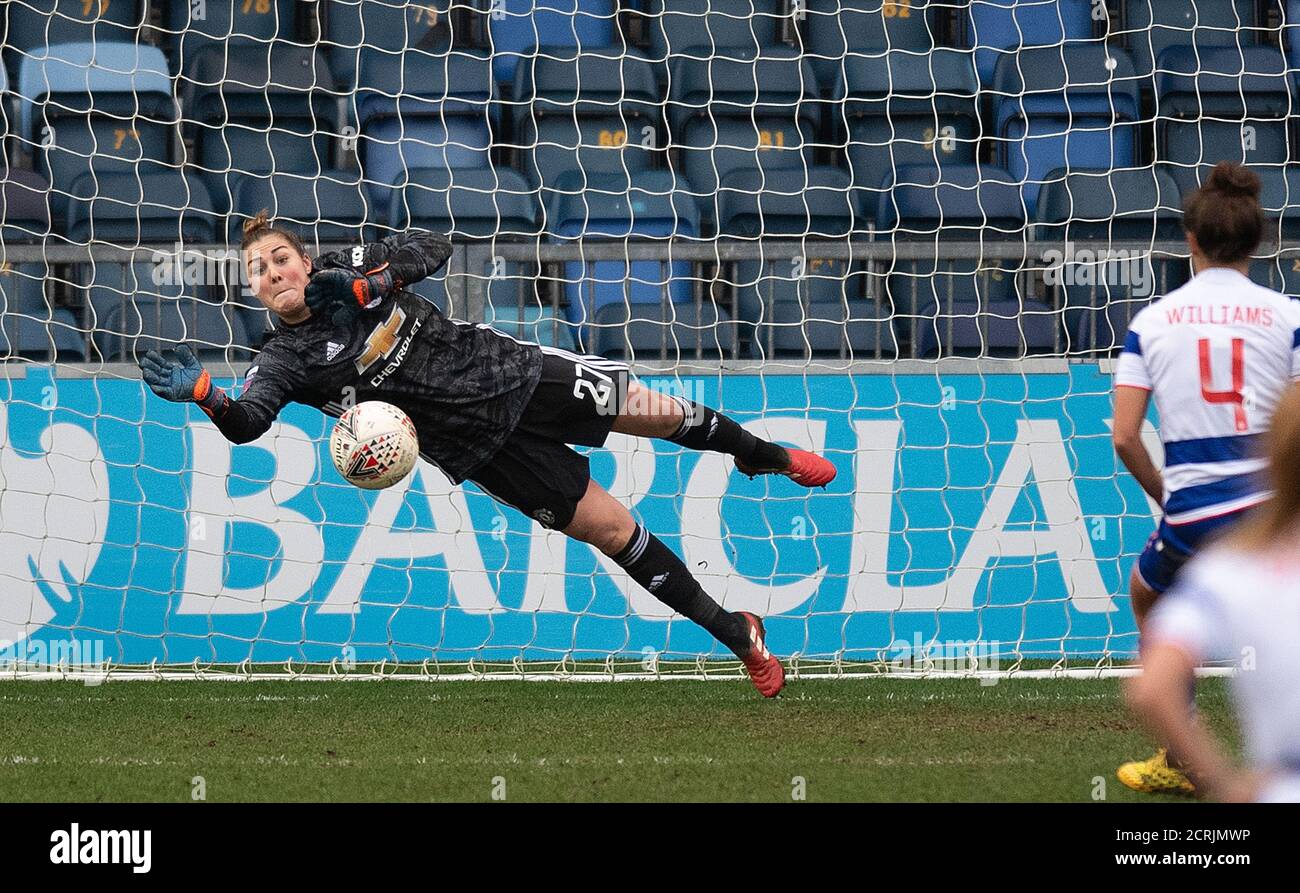 Manchester United Torhüterin Mary Earps spart eine zweite Halbstrafe von Fara Williams. BILDNACHWEIS : © MARK PAIN / ALAMY STOCK FOTO Stockfoto