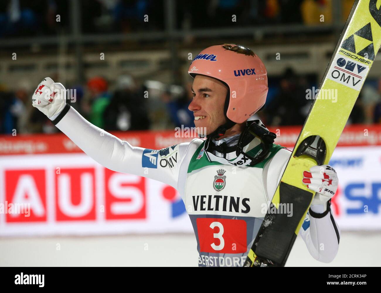 Skisprung - 65. Vierschanzenturnier zweite Runde - Oberstdorf - 30/12/2016 - Österreichs Stefan Kraft reagiert. REUTERS/Michael Dalder Stockfoto