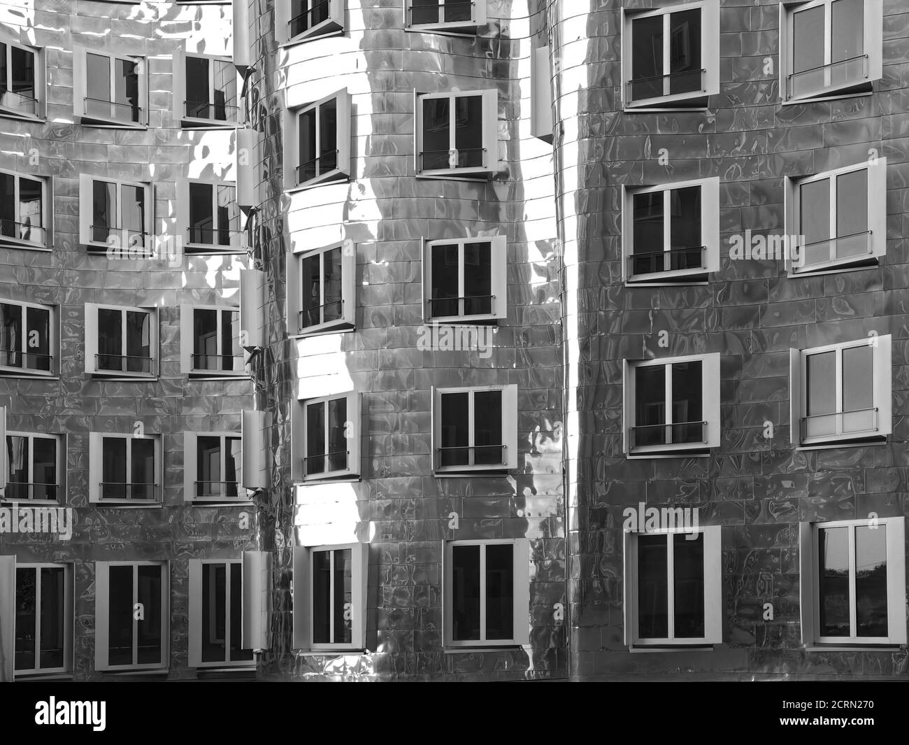 Interessante Gehry Architektur am Medienhafen in Duesseldof Stockfoto